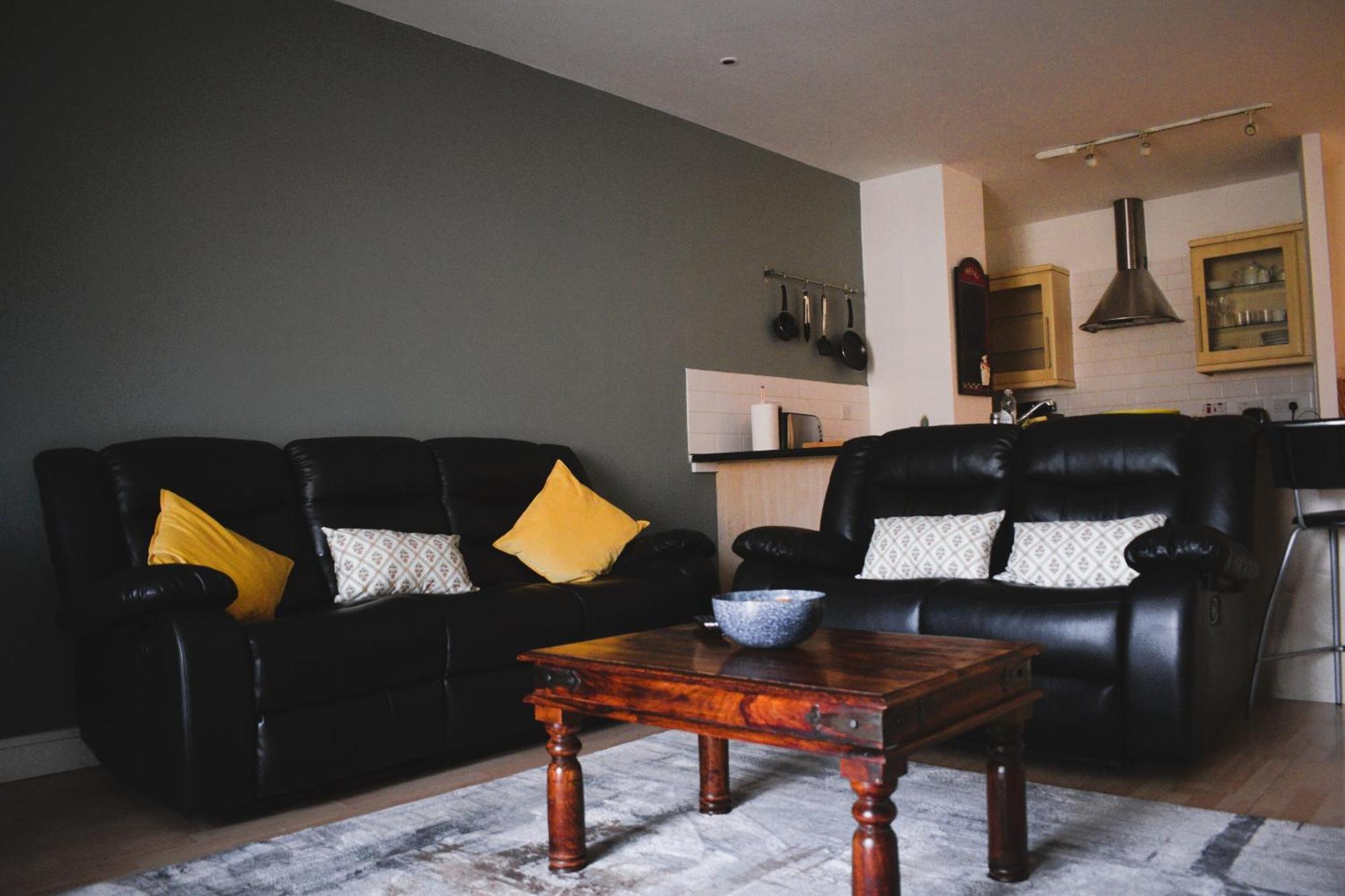 Apartment Heart Of Leeds - 2 Bedroom Flat *